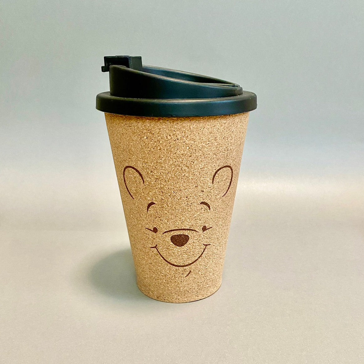 【Winnie the Pooh/くまのプーさん】大人気ディズニーキャラクターくまのプーさん蓋付きコルクタンブラー